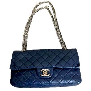 CHANEL Navy Quilted Double Flap Chain
Bag